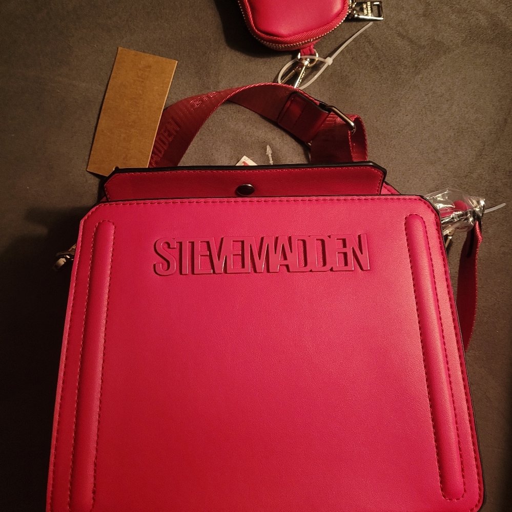 Steve madden fuchsia satchel